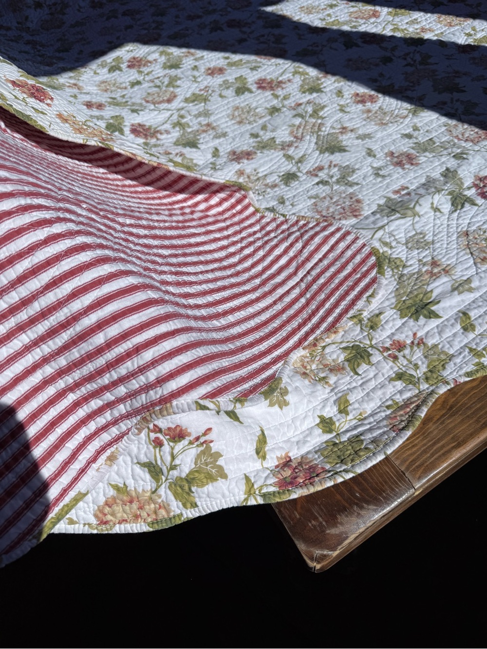 100% Cotton Reversible Floral Quilt Full Queen 90x92 Cottagecore Farmhouse - Picture 3 of 11
